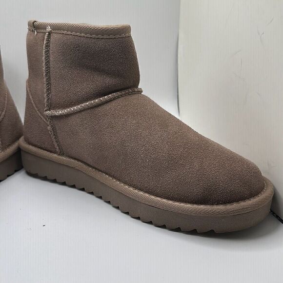 CUSHIONAIRE Cozy Boot 8 TAUPE - Picture 6 of 7